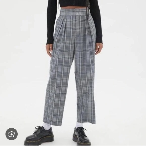 Urban Outfitters Pants - Urban Outfitters Pleated Black & Gray Plaid High Waist Cropped Trouser Pants S
